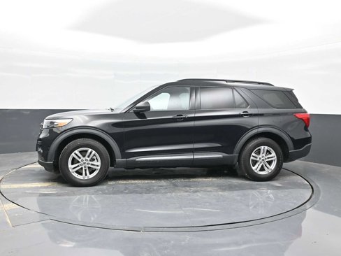 Used 2020 Ford Explorer XLT image 10