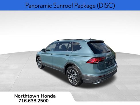 Used 2020 Volkswagen Tiguan SE w/ Panoramic Sunroof Package image 7