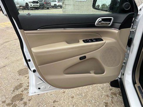 Used 2020 Jeep Grand Cherokee Limited image 7
