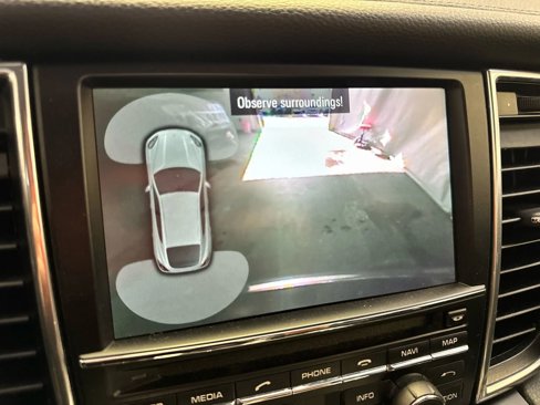 Used 2013 Porsche Panamera S image 35