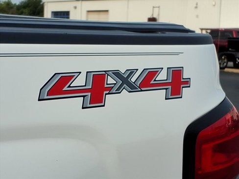 Used 2015 Chevrolet Silverado 2500 LT w/ LT Convenience Package image 24
