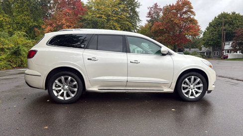 Used 2013 Buick Enclave Premium image 11
