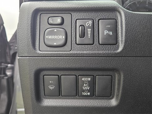 Used 2014 Toyota 4Runner Limited image 30
