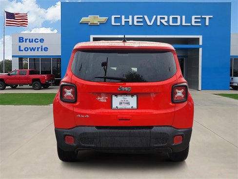 Used 2023 Jeep Renegade Latitude image 5