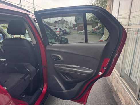 Used 2015 Chevrolet Trax LT w/ LT Plus Package image 22