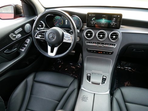 Used 2021 Mercedes-Benz GLC 300 4MATIC image 9