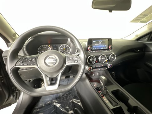 Used 2023 Nissan Sentra S image 11
