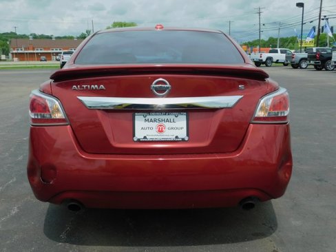 Used 2015 Nissan Altima 2.5 S w/ Sport Value Package image 7