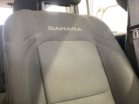 Used 2019 Jeep Wrangler Unlimited Sahara image 22