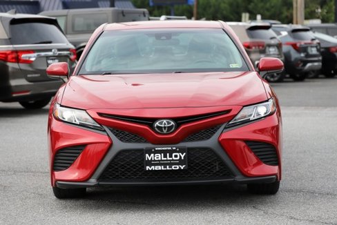 Used 2020 Toyota Camry SE image 4