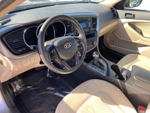 Used 2011 Kia Optima LX image 7