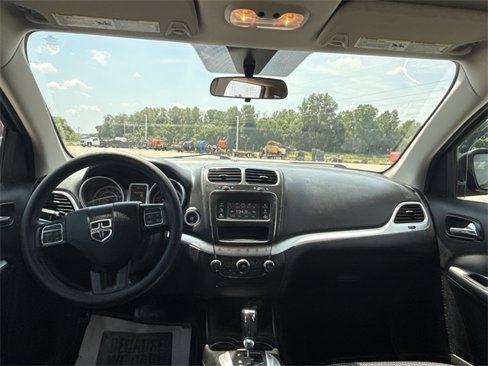 Used 2018 Dodge Journey SE image 26