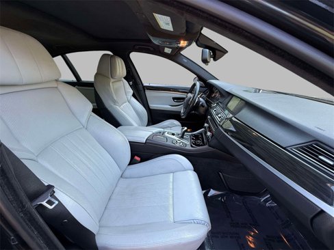 Used 2013 BMW M5 image 14