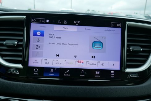 Used 2021 Chrysler Pacifica Touring-L image 33