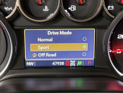 Used 2021 Chevrolet Silverado 1500 LT image 19