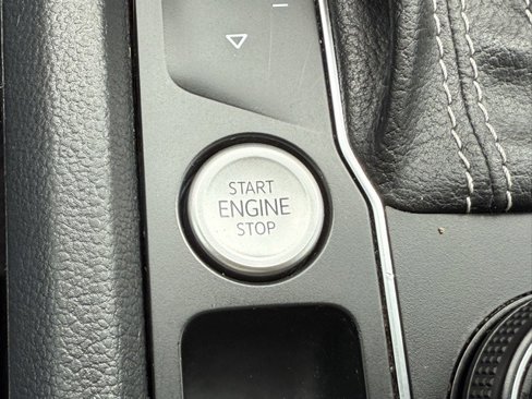 Used 2021 Volkswagen Atlas SE image 37