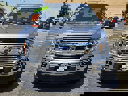 Used 2020 Ford F150 XLT image 2