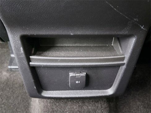 Used 2019 Ford Edge SE image 24