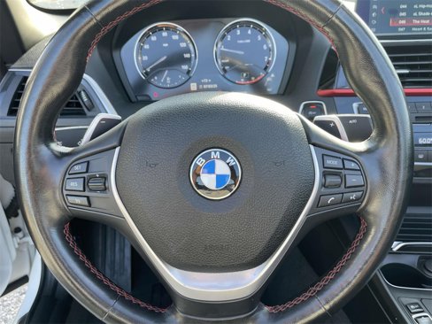 Used 2020 BMW 230i xDrive Convertible image 18