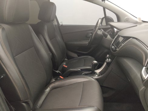 Used 2019 Chevrolet Trax LT w/ Driver Confidence Package image 21