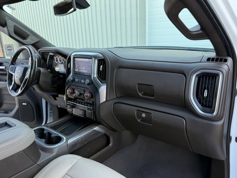 Used 2020 Chevrolet Silverado 1500 LTZ image 33