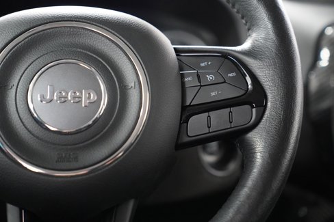Certified 2020 Jeep Renegade Altitude image 20