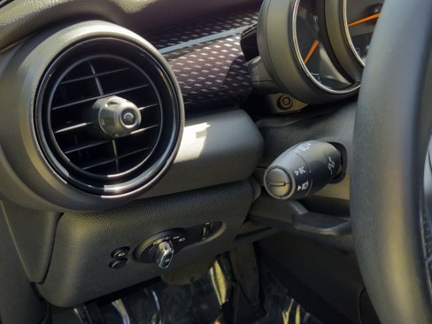 Used 2020 MINI Cooper S image 13