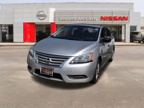 Used 2015 Nissan Sentra SV image 1