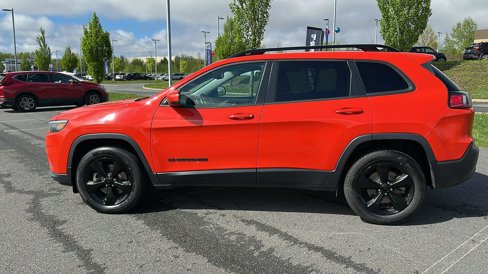 Used 2021 Jeep Cherokee Latitude Plus image 10