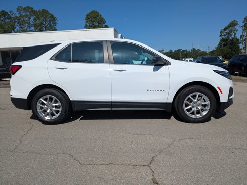 Used 2022 Chevrolet Equinox LS image 4