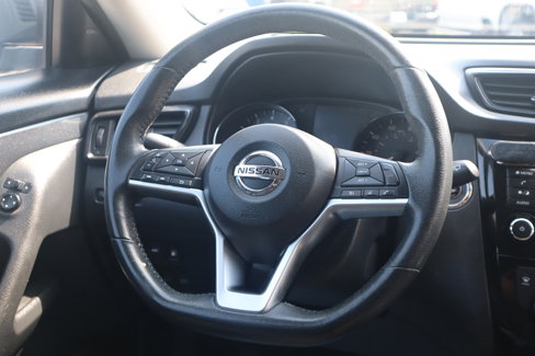 Used 2019 Nissan Rogue SV image 14