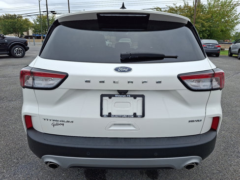 Certified 2022 Ford Escape Titanium image 6