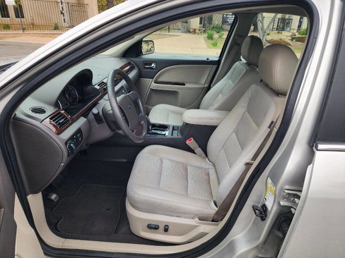 Used 2008 Ford Taurus SEL image 10