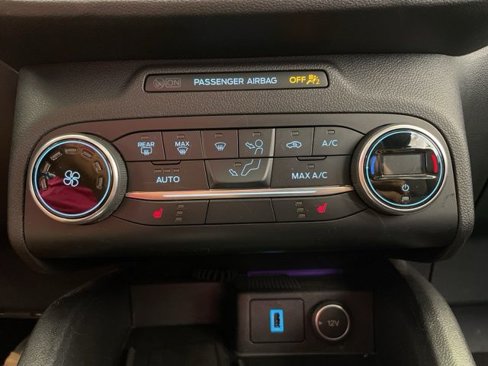 Used 2020 Ford Escape SE Sport image 26