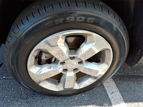 Used 2017 Jeep Compass Latitude image 8