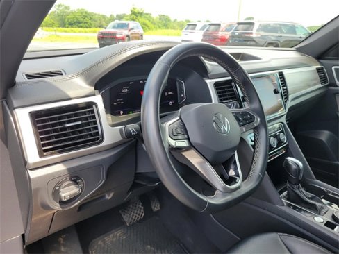 Used 2022 Volkswagen Atlas Cross Sport SE image 23