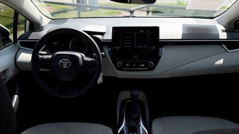 Used 2022 Toyota Corolla LE image 21