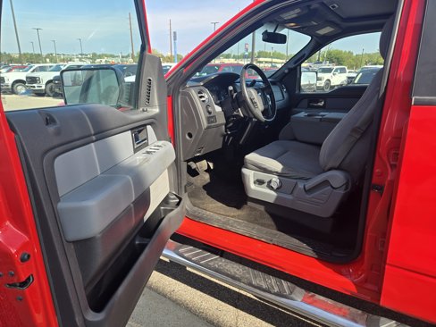 Used 2014 Ford F150 XLT w/ Equipment Group 302A Luxury image 9