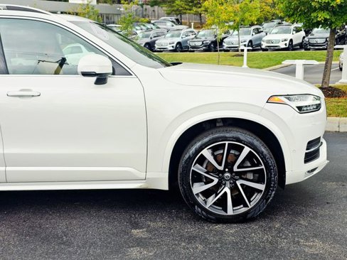 Used 2018 Volvo XC90 T6 Momentum w/ Convenience Package image 6