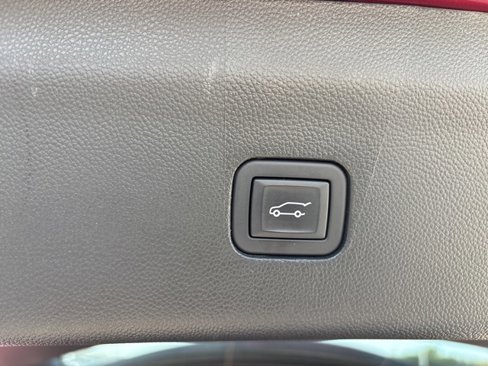 Used 2024 Buick Enclave Premium image 14