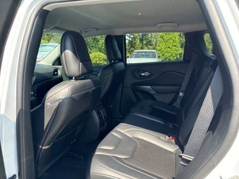 Used 2021 Jeep Cherokee Latitude Plus image 15
