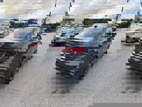 Used 2024 Kia Forte LXS image 3