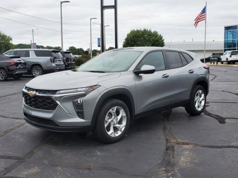 Certified 2024 Chevrolet Trax LS w/ LS Convenience Package image 4