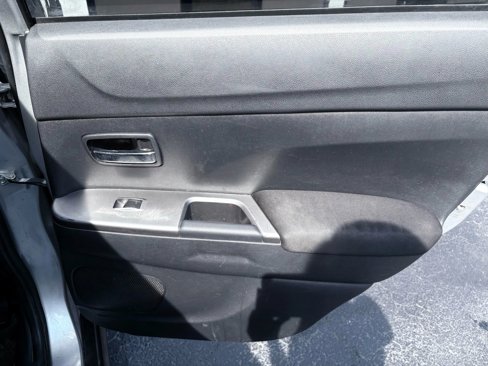 Used 2019 Mitsubishi Outlander Sport ES image 16
