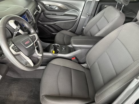 Used 2024 GMC Terrain SLE image 18