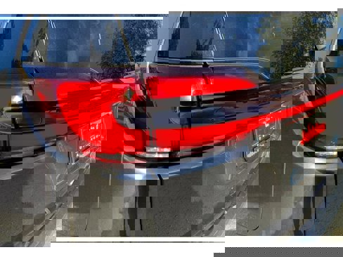 Used 2022 Chrysler Pacifica Touring image 30