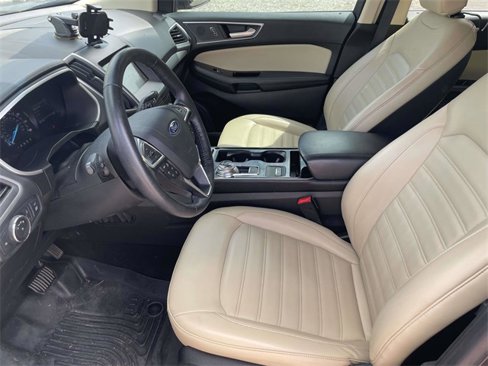 Used 2019 Ford Edge SEL w/ Equipment Group 201A image 16