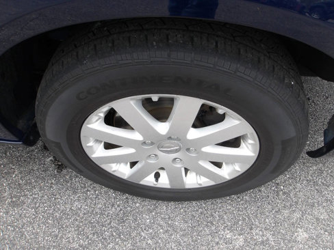 Used 2016 Chrysler Town & Country LX image 6