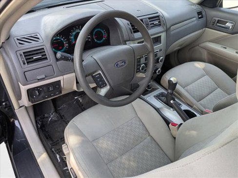Used 2010 Ford Fusion SE image 10