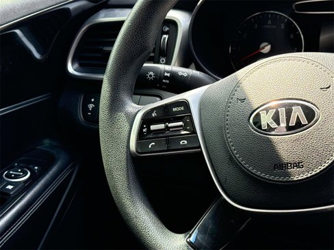 Used 2019 Kia Sorento LX image 10